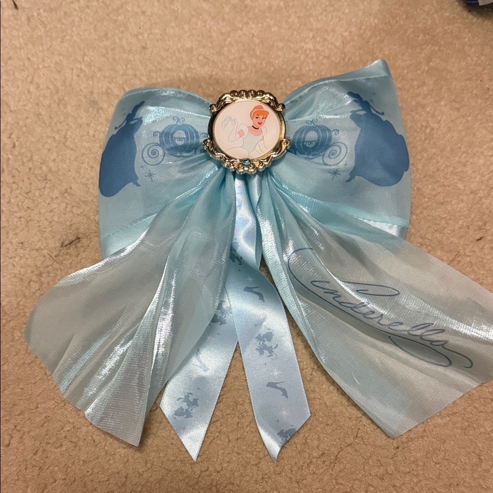 Disney Cinderella Light Blue Ribbon Hair Bow with Cameo - Lights Up!